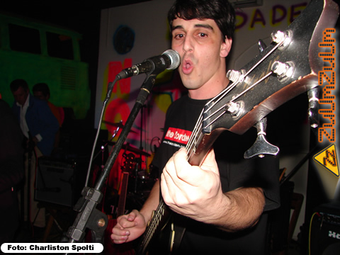 02.jpg