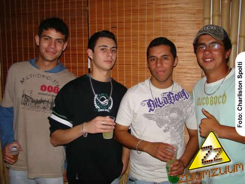 02.jpg